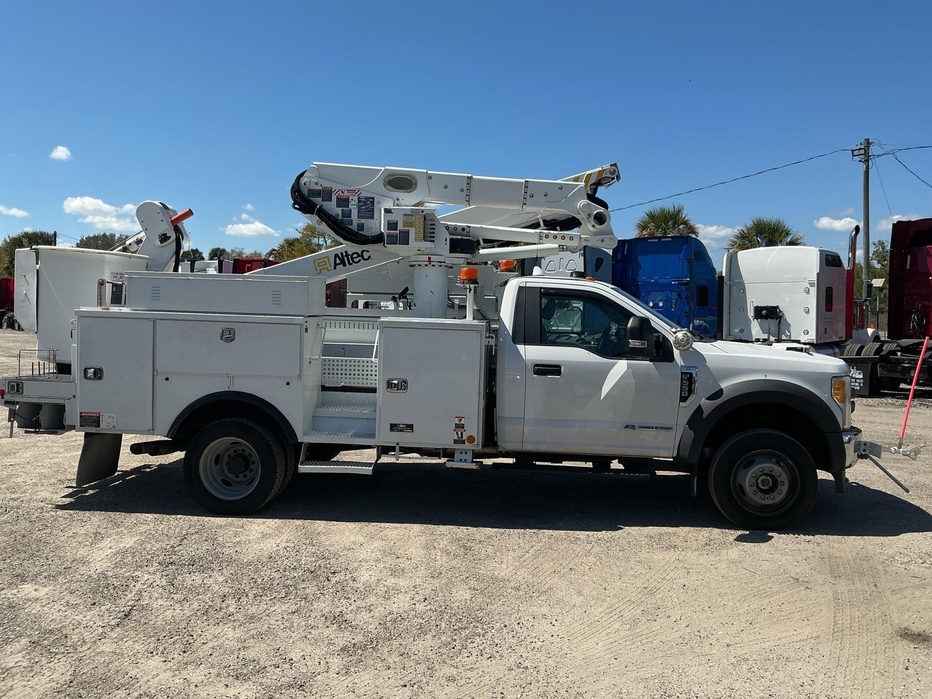 2017 Ford F550