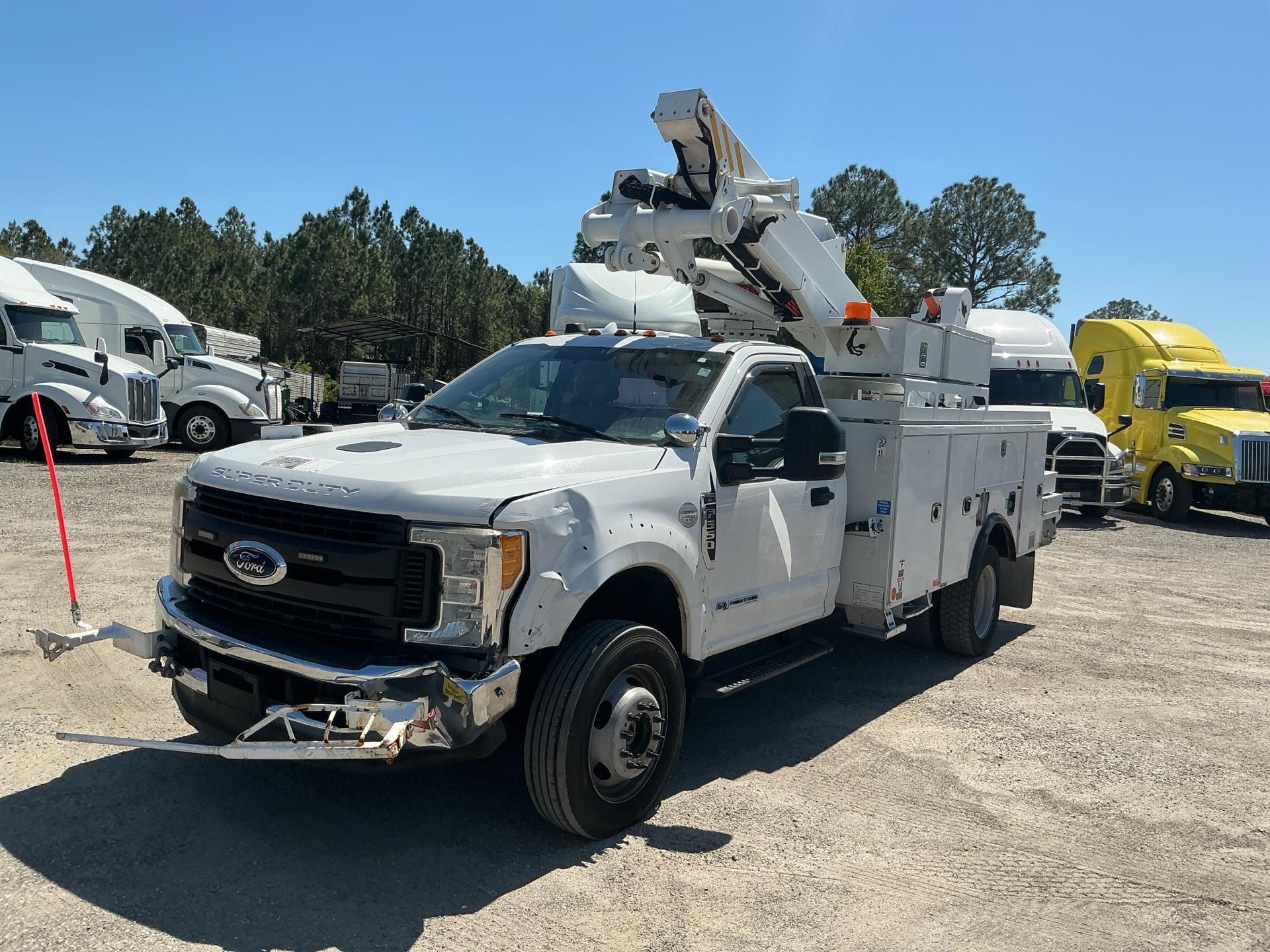 2017 Ford F550