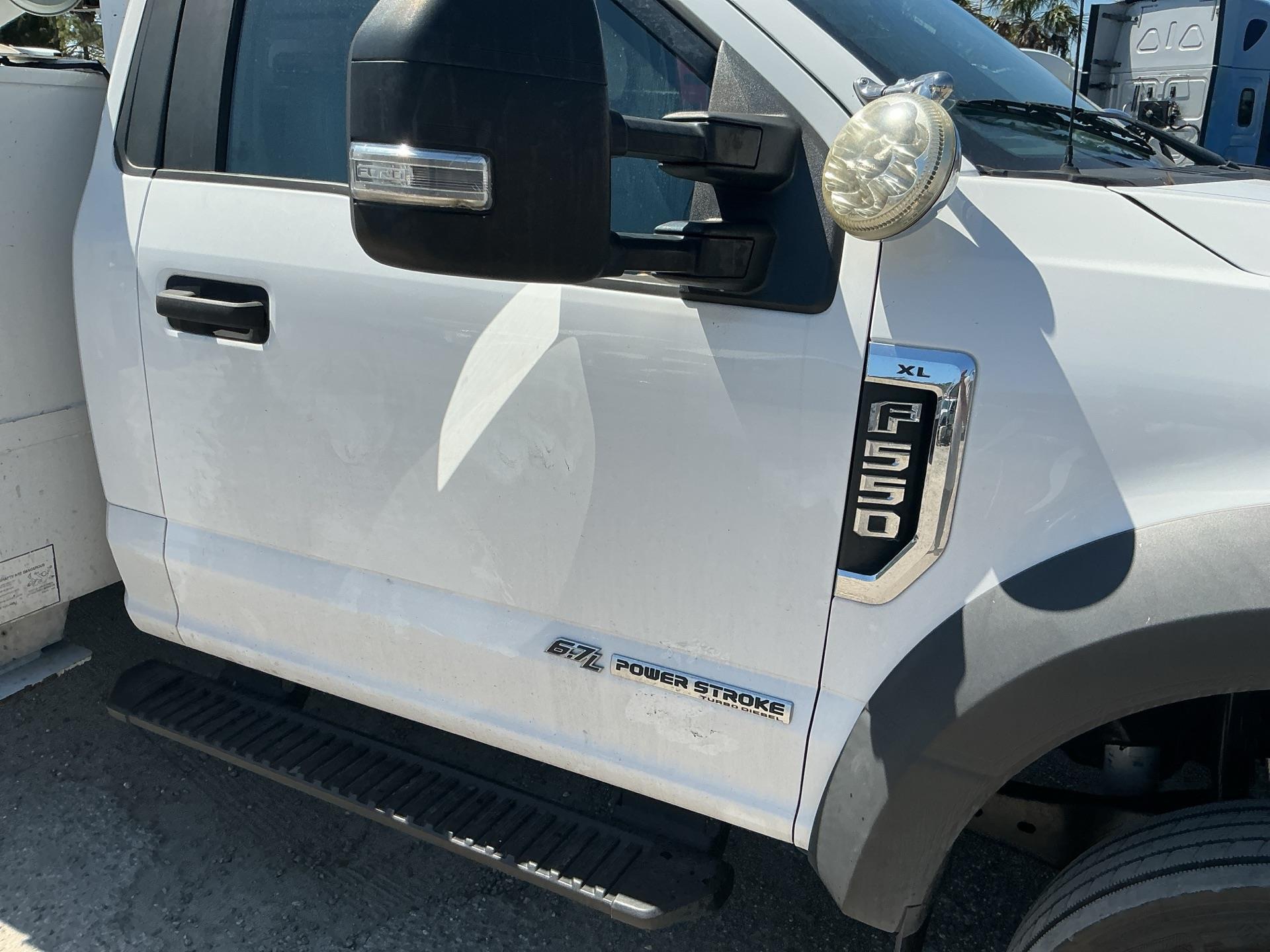 2017 Ford F550