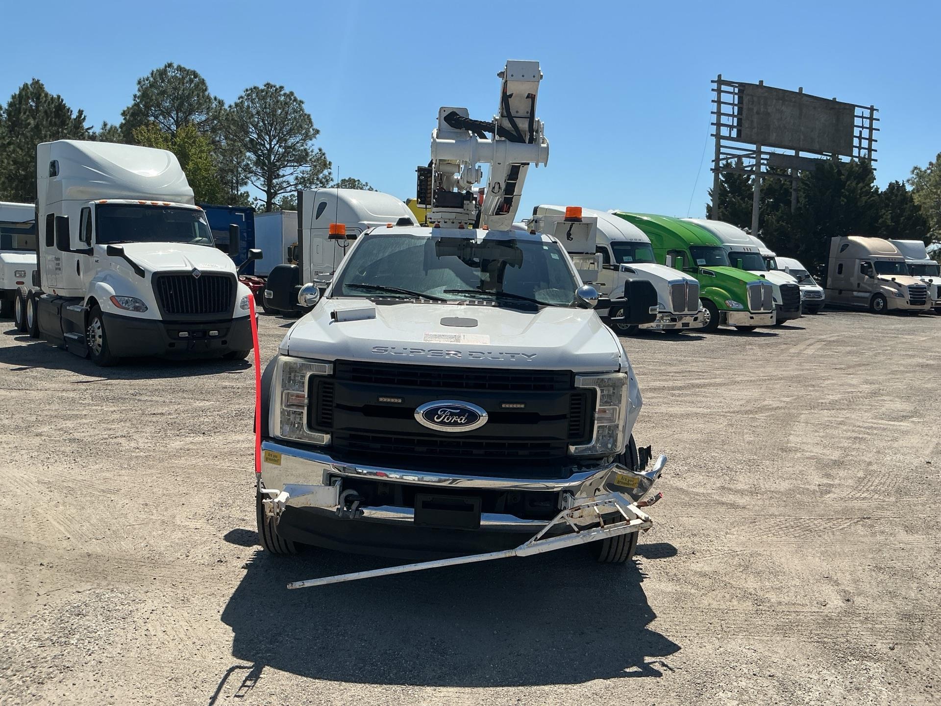 2017 Ford F550