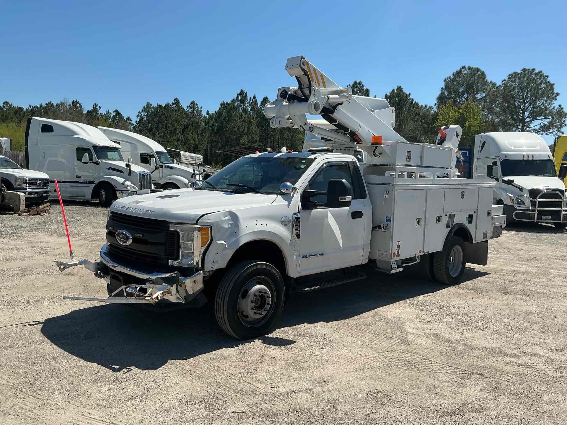 2017 Ford F550