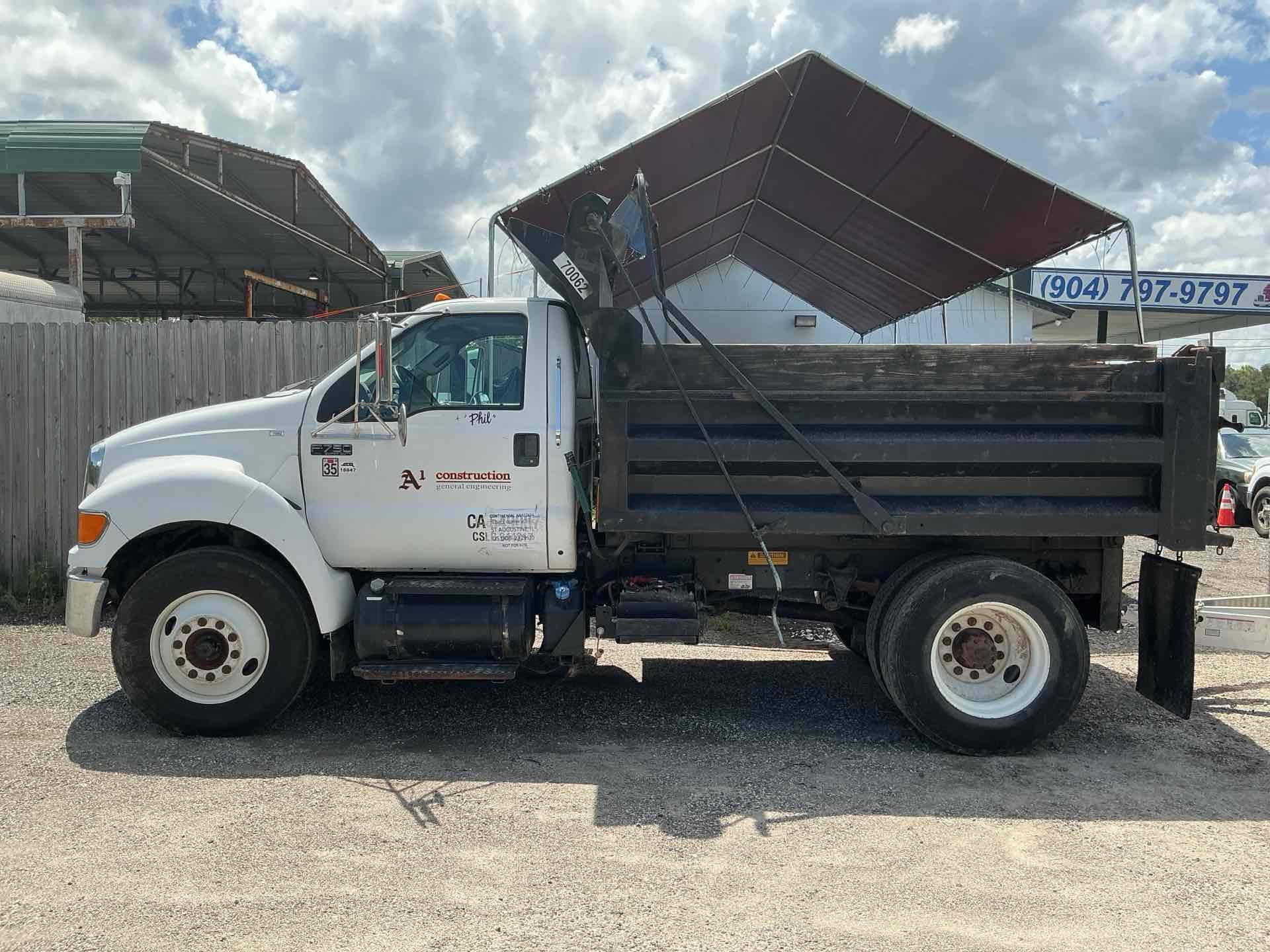 2015 Ford F750