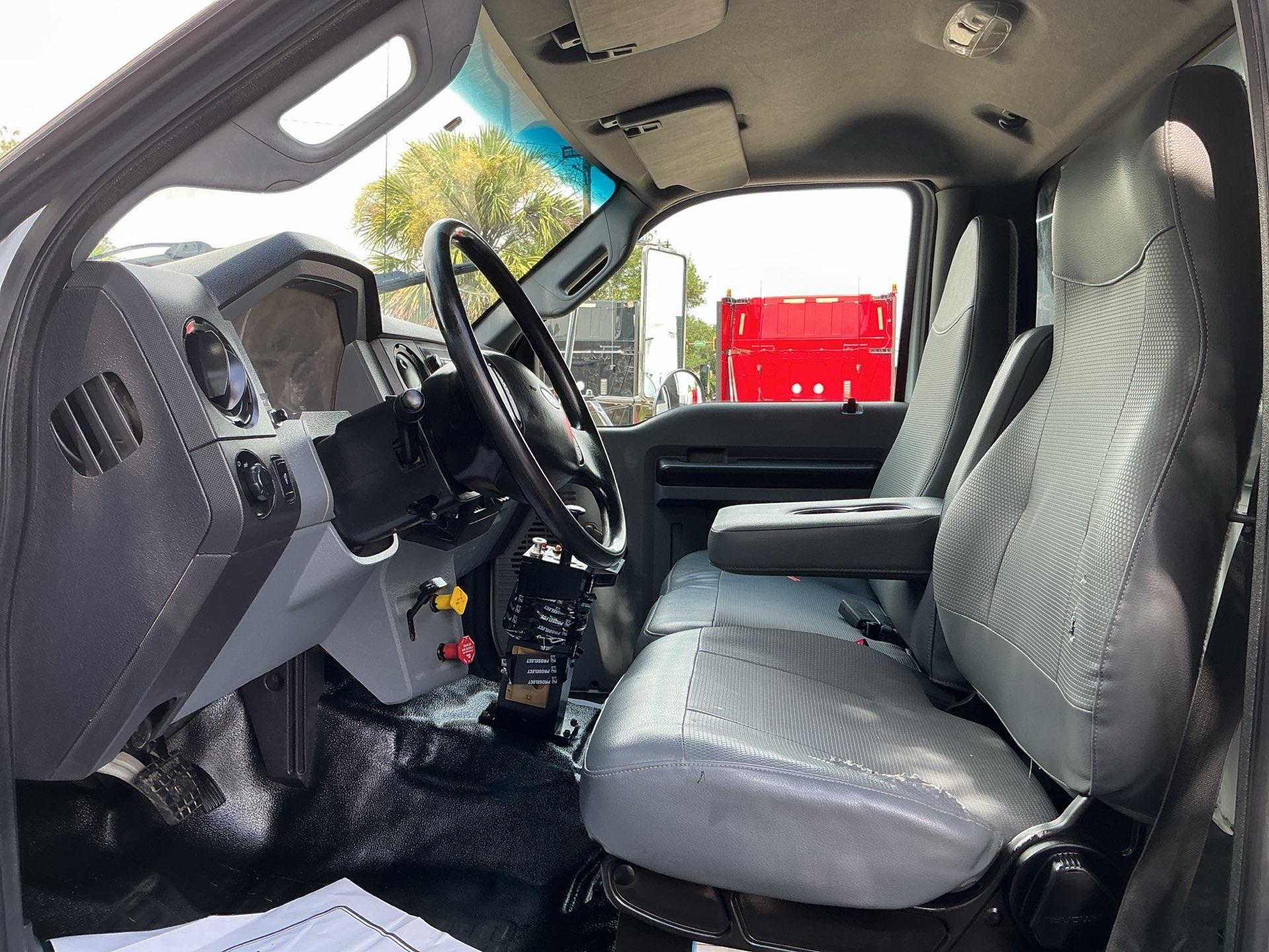 2015 Ford F750