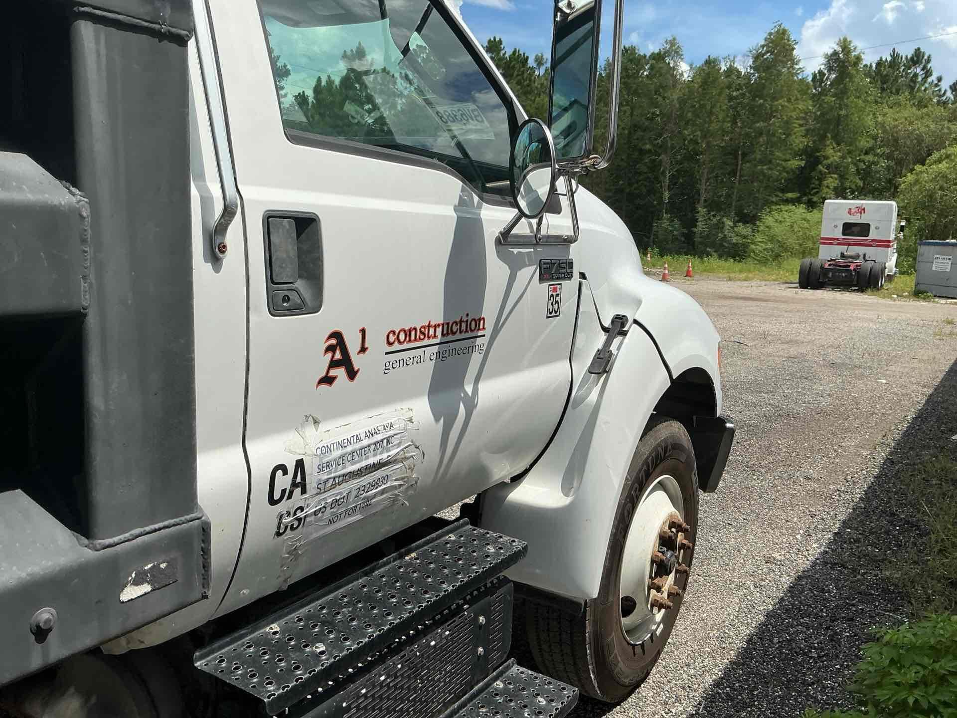 2015 Ford F750