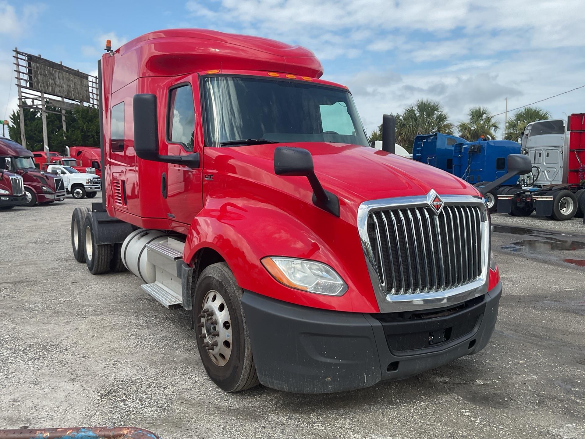 2019 International LT625