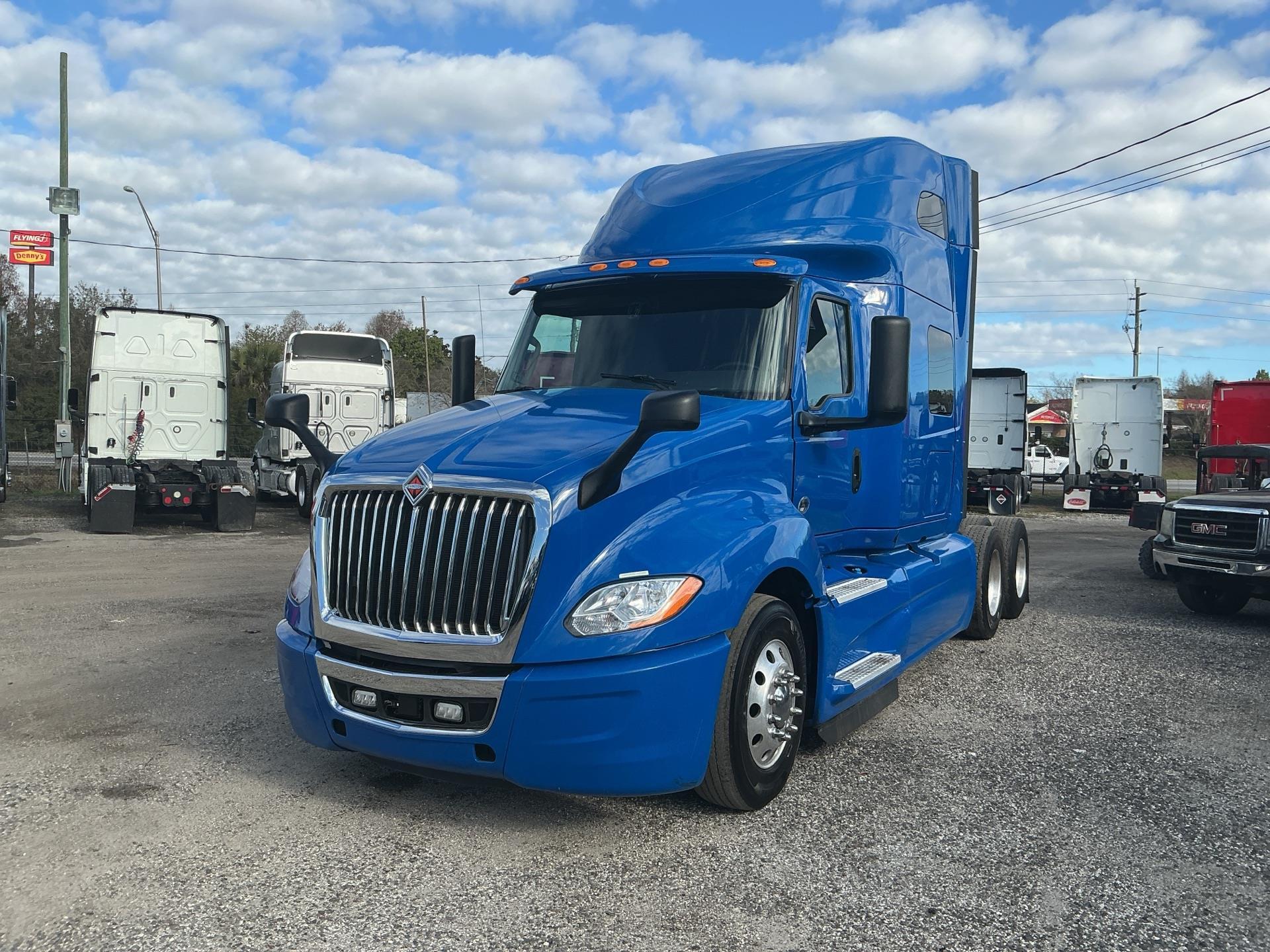 2019 International LT625