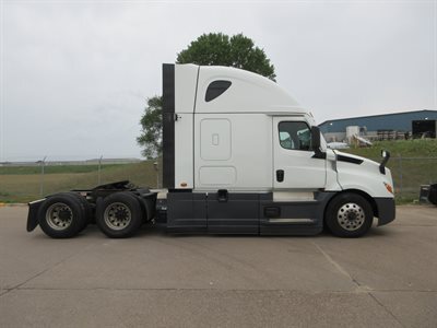 2023 Freightliner Cascadia