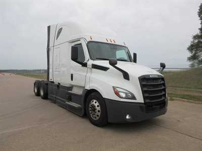 2023 Freightliner Cascadia