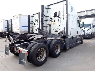 2022 Freightliner Cascadia 126