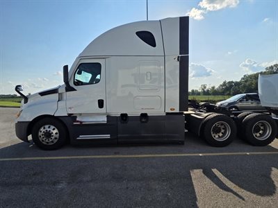 2022 Freightliner Cascadia