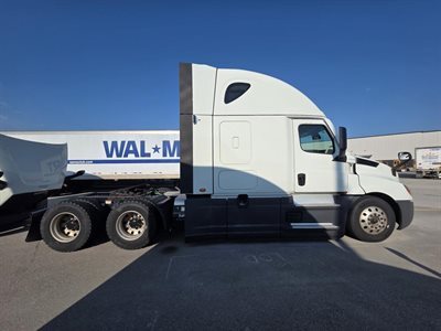 2022 Freightliner Cascadia