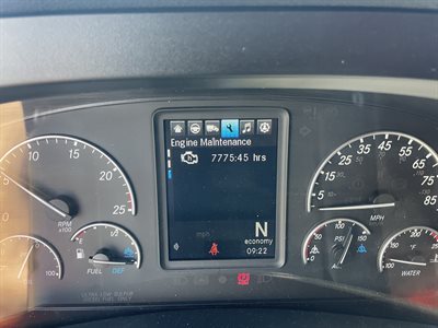 2022 Freightliner Cascadia 126