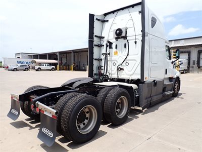2022 Freightliner Cascadia 126