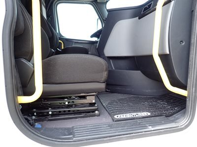 2022 Freightliner Cascadia 126