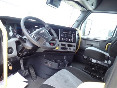 2022 Freightliner Cascadia 126