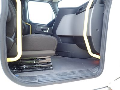 2022 Freightliner Cascadia 126