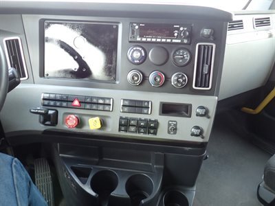 2022 Freightliner Cascadia 126