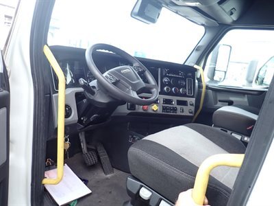 2022 Freightliner Cascadia 126