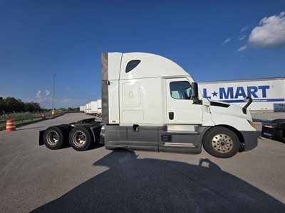 2022 Freightliner Cascadia
