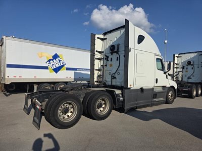 2022 Freightliner Cascadia