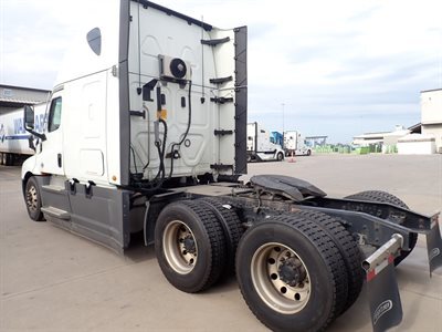 2022 Freightliner Cascadia 126