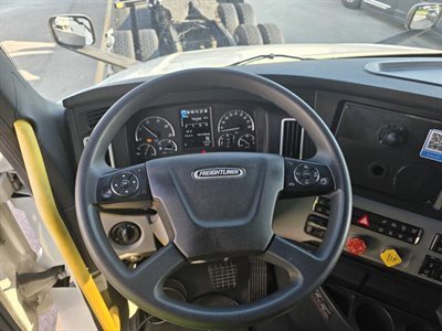 2022 Freightliner Cascadia
