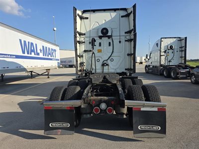 2022 Freightliner Cascadia