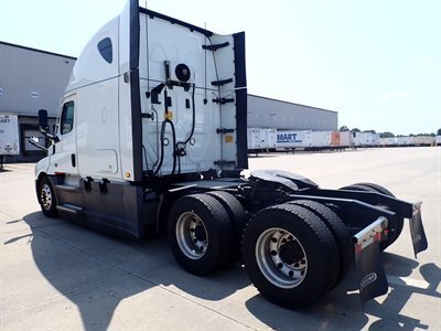 2022 Freightliner Cascadia