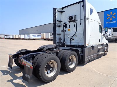 2022 Freightliner Cascadia