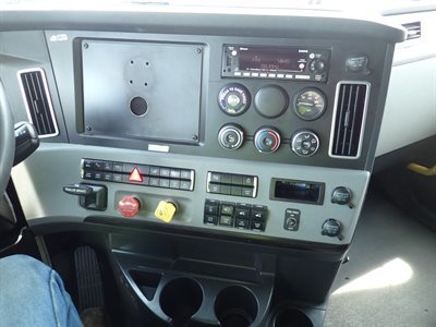 2022 Freightliner Cascadia 126