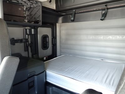 2022 Freightliner Cascadia 126