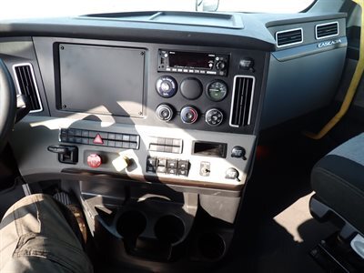 2022 Freightliner Cascadia 126