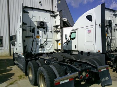 2022 Freightliner Cascadia