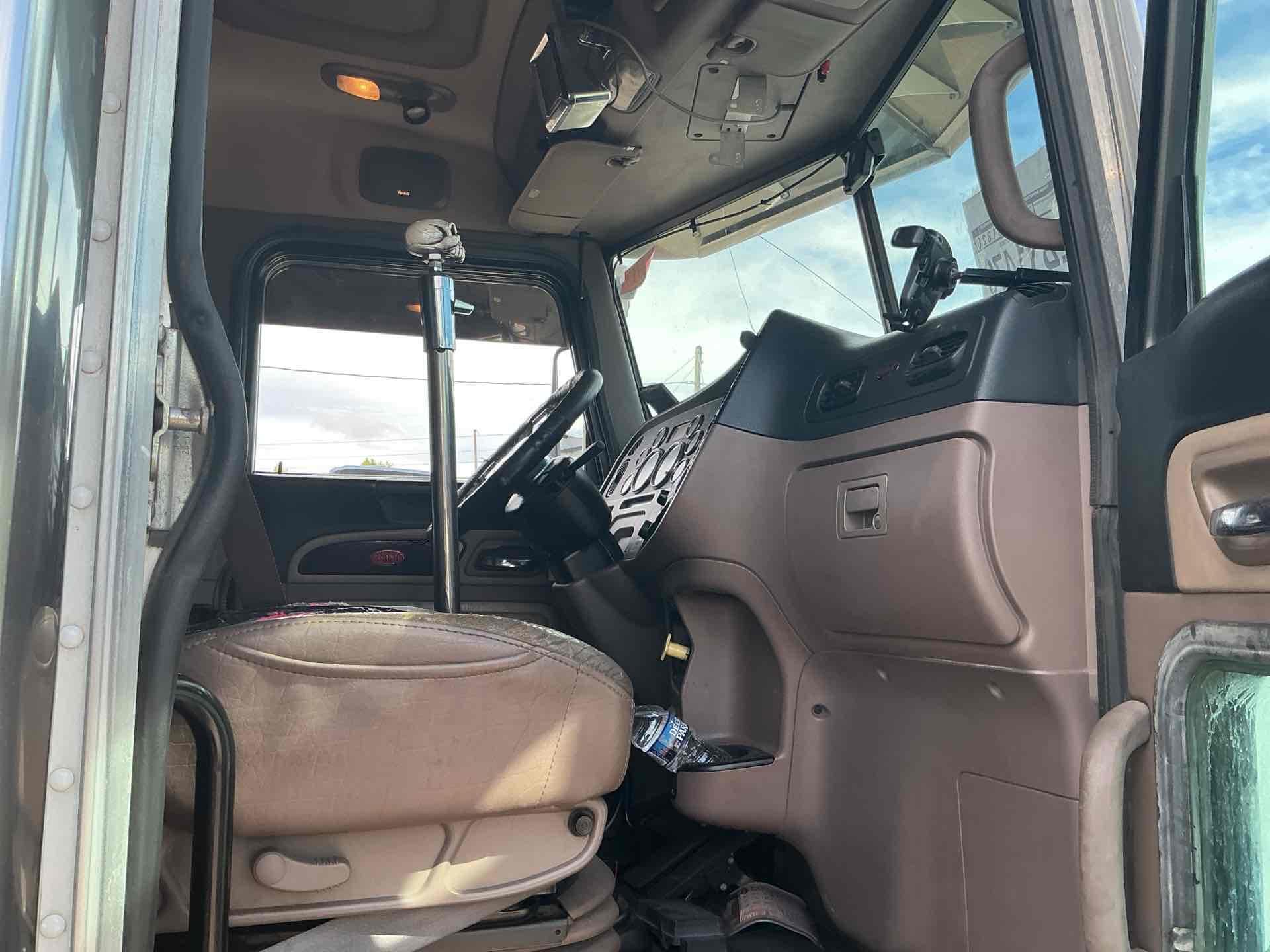 2014 Peterbilt 386