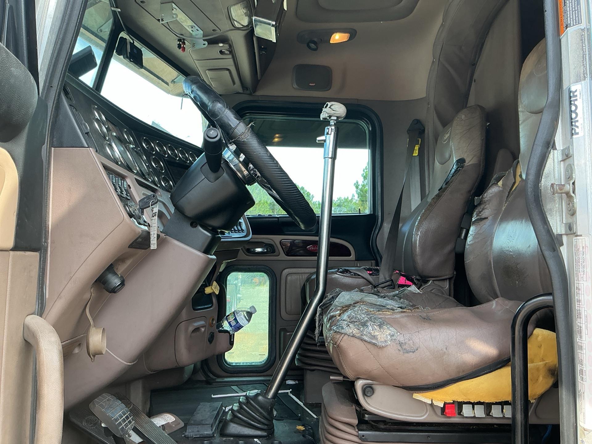 2014 Peterbilt 386