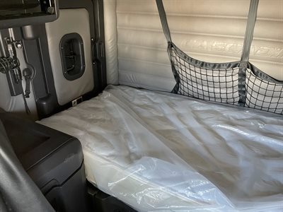 2022 Freightliner Cascadia