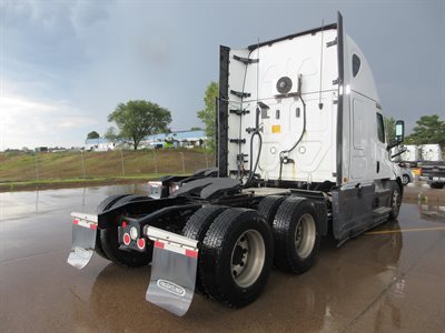 2023 Freightliner Cascadia