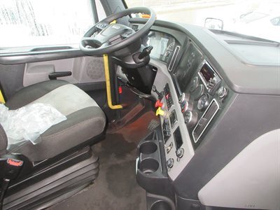2023 Freightliner CASCADIA 126