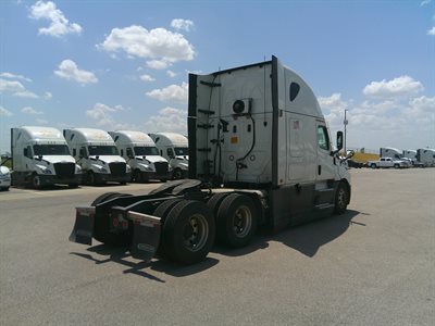 2022 Freightliner Cascadia