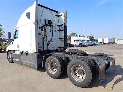 2022 Freightliner CASCADIA 126