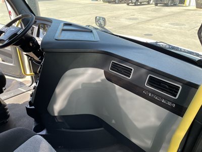 2022 Freightliner CASCADIA 126