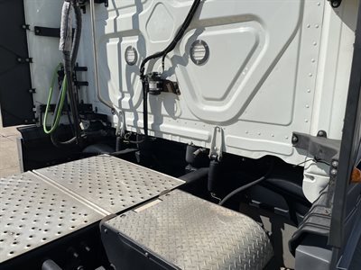 2022 Freightliner Cascadia