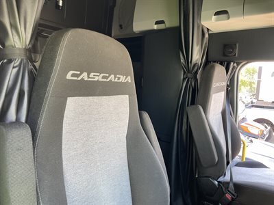2022 Freightliner Cascadia