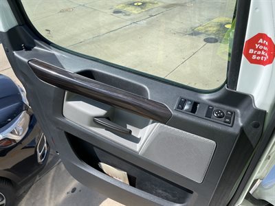 2022 Freightliner CASCADIA 126