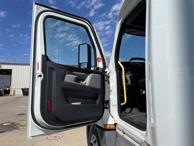 2022 Freightliner Cascadia