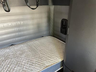 2022 Freightliner Cascadia