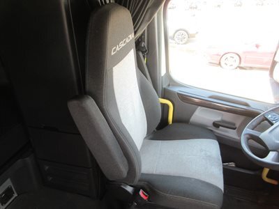 2022 Freightliner CASCADIA 126