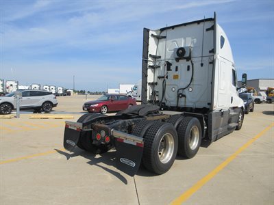 2022 Freightliner Cascadia