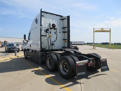 2022 Freightliner Cascadia