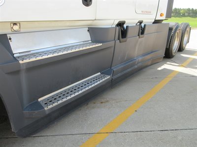 2022 Freightliner CASCADIA 126